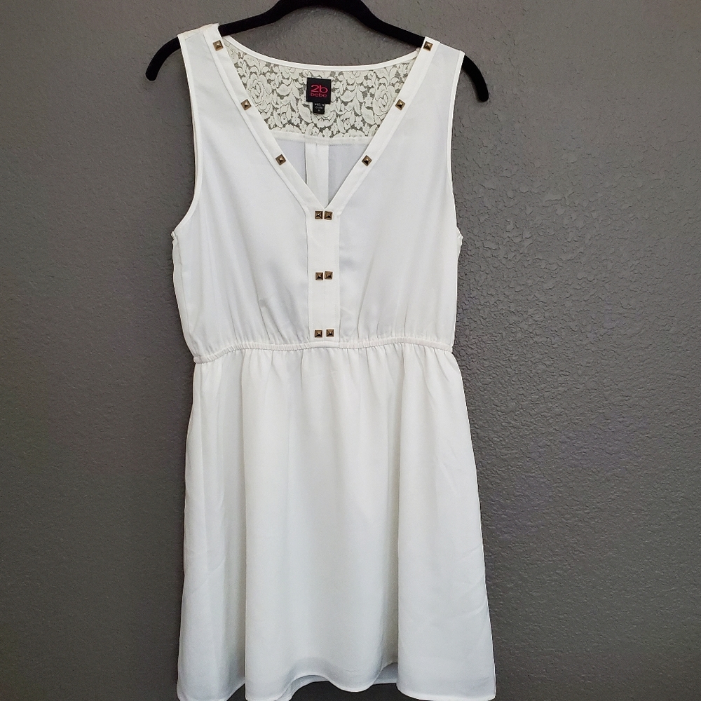 White Dress - Picture 6 of 8